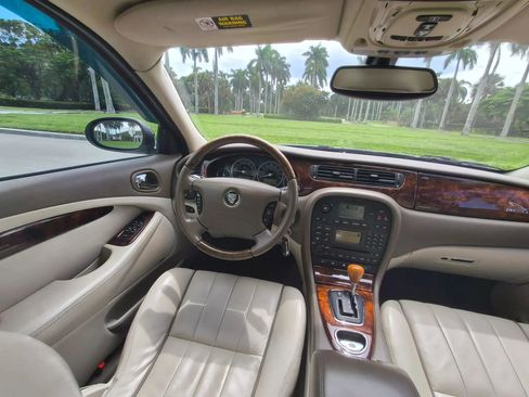 Used 2005 Jaguar S-TYPE 4.2 image 21