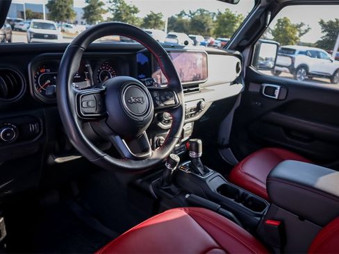 Used 2024 Jeep Wrangler Unlimited Rubicon 392 image 8