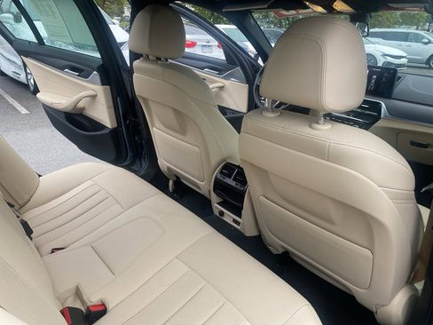 Used 2022 BMW 540i xDrive w/ Convenience Package image 19