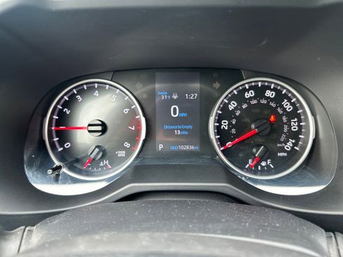 Used 2022 Toyota RAV4 LE image 24