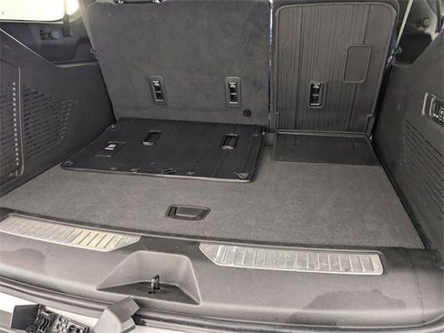 Used 2021 GMC Yukon XL AT4 image 31