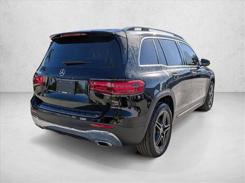 New 2026 Mercedes-Benz GLB 250 image 2