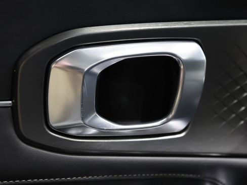 Used 2022 Kia Sorento SX image 22