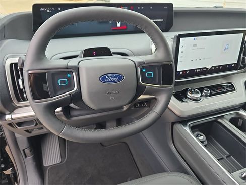 New 2026 Ford Expedition Max Active image 17