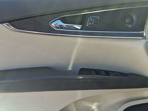 Used 2020 Lincoln Nautilus Reserve w/ Cargo Utility Package image 13