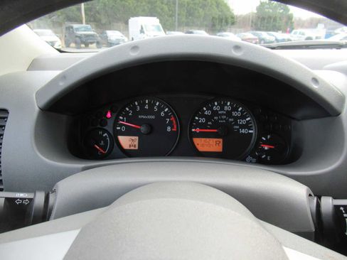 Used 2021 Nissan Frontier SV image 28