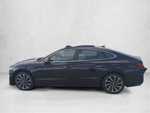 Used 2023 Hyundai Sonata Limited w/ Cargo Package image 9