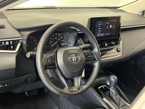 Used 2023 Toyota Corolla LE image 14