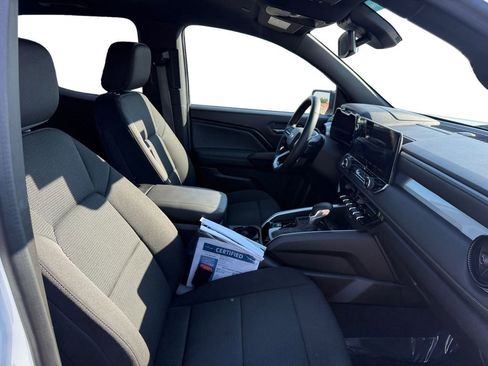 Certified 2024 Chevrolet Colorado LT w/ LT Convenience Package II image 17