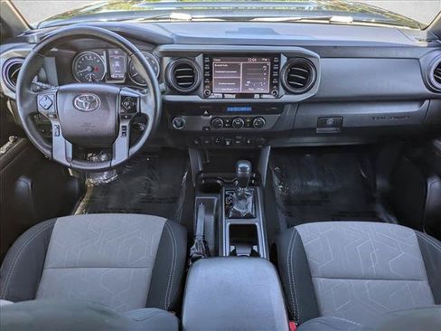 Used 2022 Toyota Tacoma TRD Sport w/ Technology Package RWD image 16