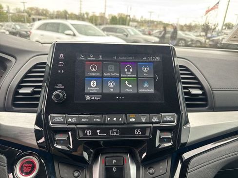 Certified 2023 Honda Odyssey Touring image 19