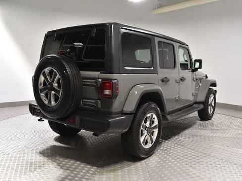 Used 2018 Jeep Wrangler Unlimited Sahara w/ Cold Weather Group image 3