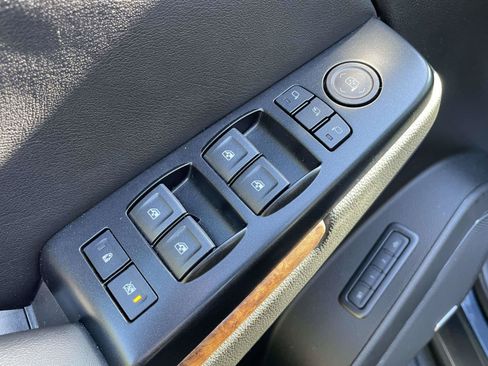 Used 2020 Chevrolet Tahoe Premier AWD/4WD image 20
