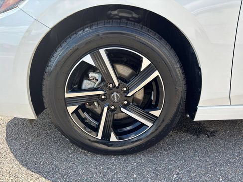 Used 2025 Nissan Sentra SV FWD image 28