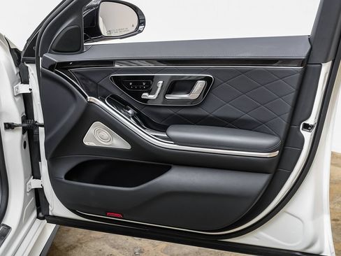 Used 2022 Mercedes-Benz S 580 4MATIC Sedan image 53