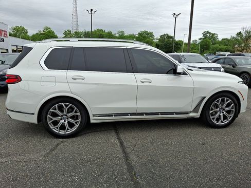 Used 2025 BMW X7 xDrive40i AWD/4WD image 5