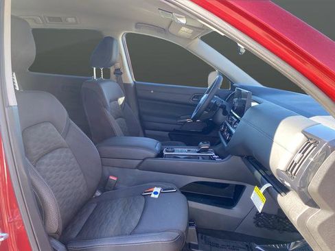 New 2026 Nissan Pathfinder SV image 27