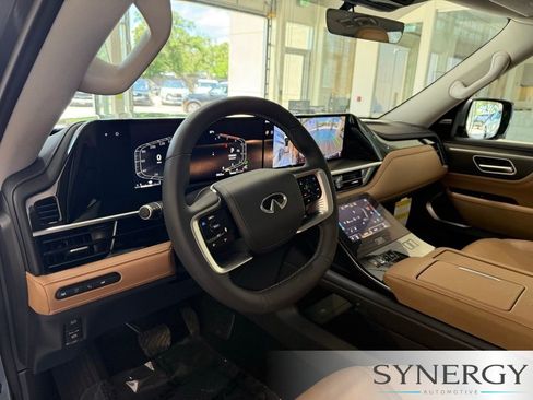 Certified 2026 INFINITI QX80 Luxe w/ Cargo Package AWD/4WD image 26