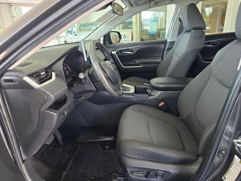 Used 2024 Toyota RAV4 XLE image 18