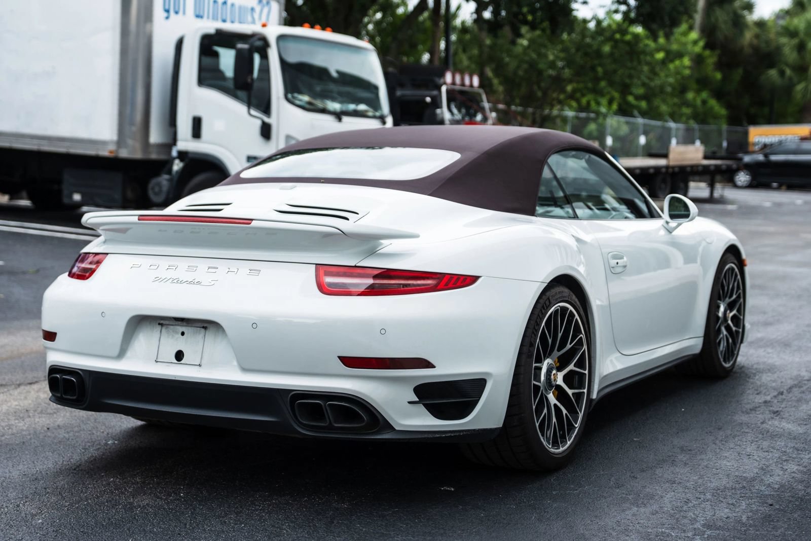 Used 2014 Porsche 911 Turbo S AWD/4WD image 9