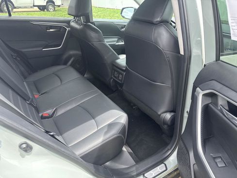 Used 2021 Toyota RAV4 XLE Premium AWD/4WD image 13