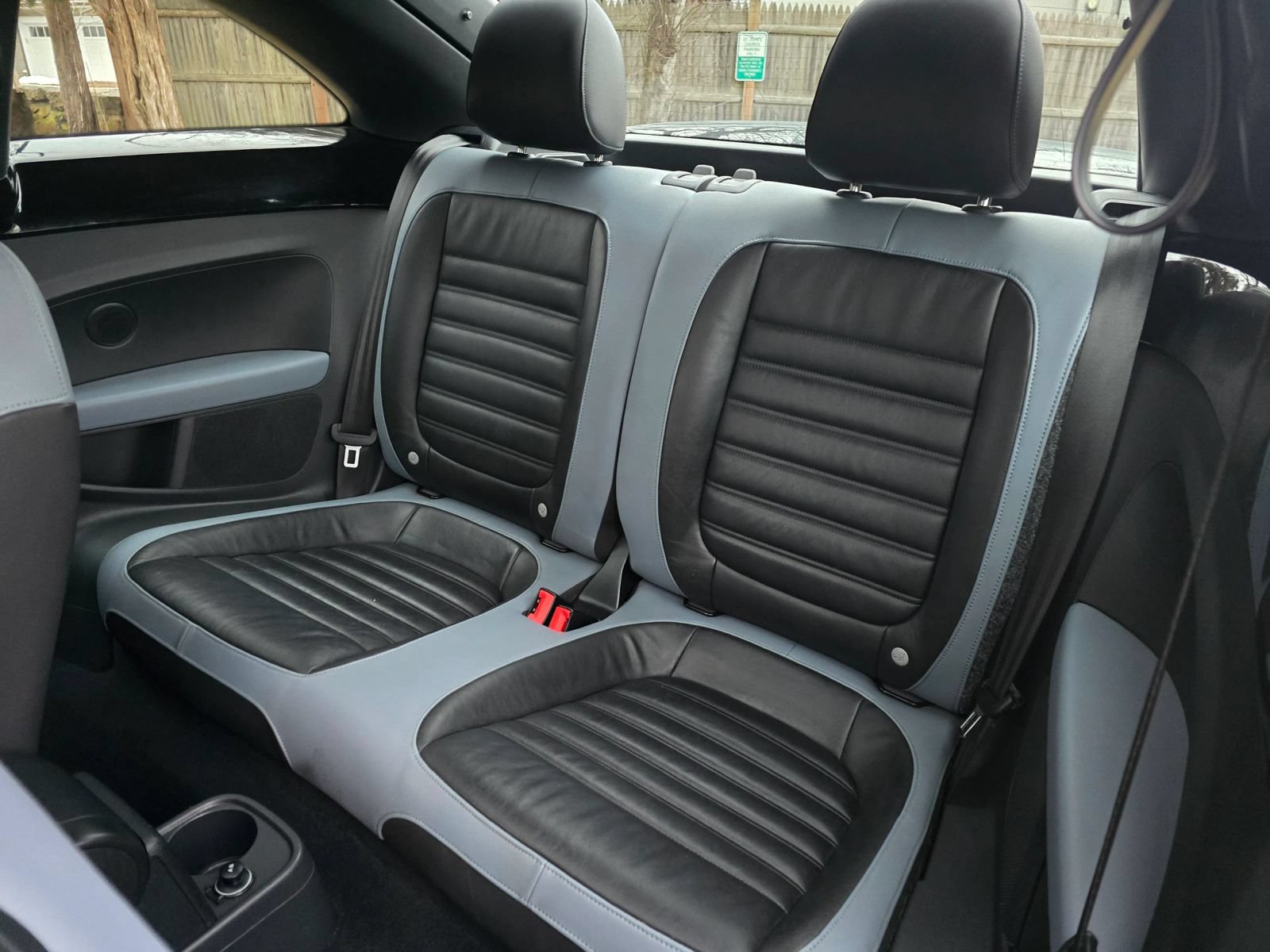 Used 2012 Volkswagen Beetle Turbo FWD image 17