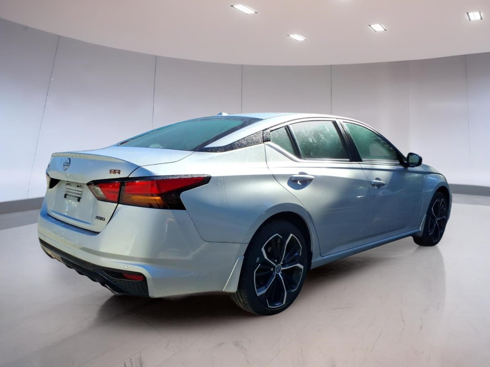 Used 2024 Nissan Altima 2.5 SR AWD/4WD image 4