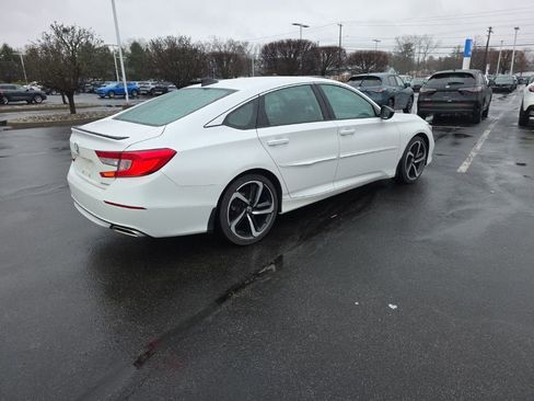 Used 2021 Honda Accord Sport image 8