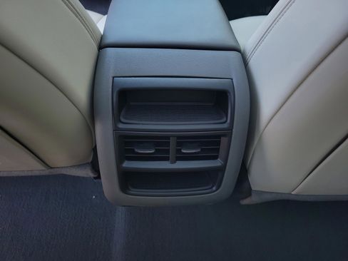 Used 2021 Cadillac XT5 Premium Luxury image 29