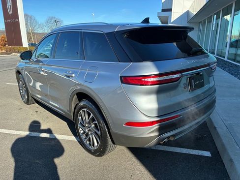 Certified 2022 Lincoln Corsair AWD w/ Equipment Group 101A image 3