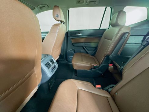 Used 2021 Volkswagen Atlas SE image 24