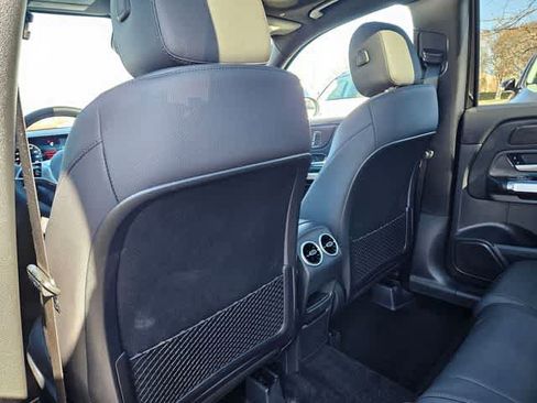 Used 2026 Mercedes-Benz GLB 250 image 19