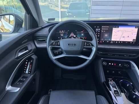 Certified 2025 Audi Q5 Premium Plus image 12