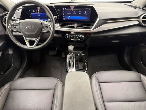 Used 2025 Chevrolet Trax ACTIV w/ Driver Confidence Package FWD image 14