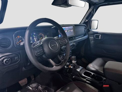Used 2026 Jeep Wrangler Rubicon AWD/4WD image 9