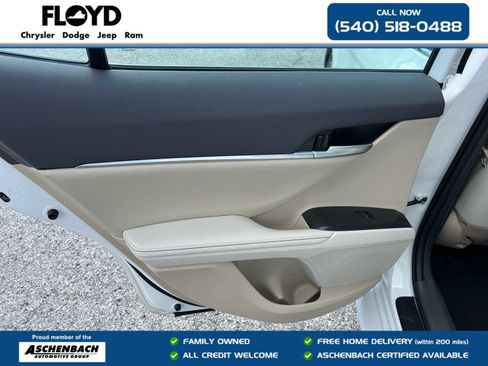 Used 2024 Toyota Camry XLE w/ Navigation Package FWD image 24