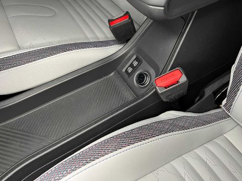 Used 2026 MINI Cooper 2-Door Hardtop FWD image 31