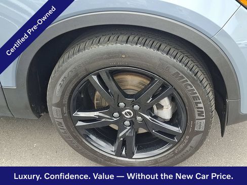 Certified 2023 Volvo XC40 B5 Core w/ Convenience Package AWD/4WD image 9
