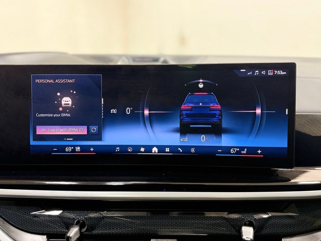 Used 2025 BMW ALPINA XB7 AWD/4WD image 45