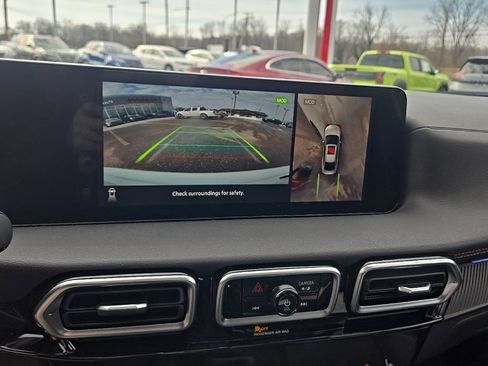 Used 2026 Nissan Sentra SR w/ SR Premium Package image 17