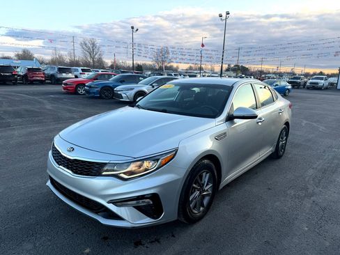 Used 2020 Kia Optima LX image 8