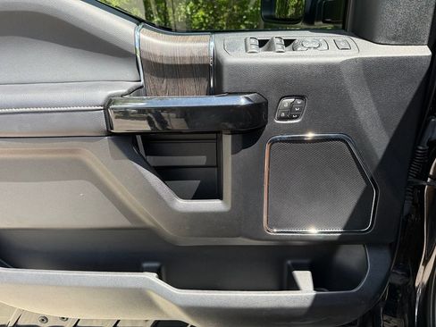 Used 2021 Ford F250 Lariat AWD/4WD image 23