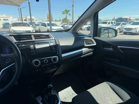 Used 2015 Honda Fit LX image 21