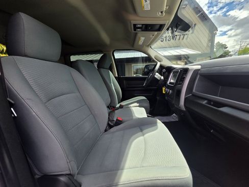 Used 2018 RAM 2500 Tradesman w/ Chrome Appearance Group AWD/4WD image 12