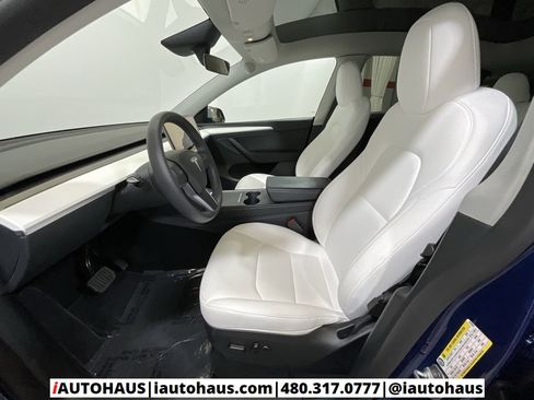 Used 2024 Tesla Model Y Long Range image 10
