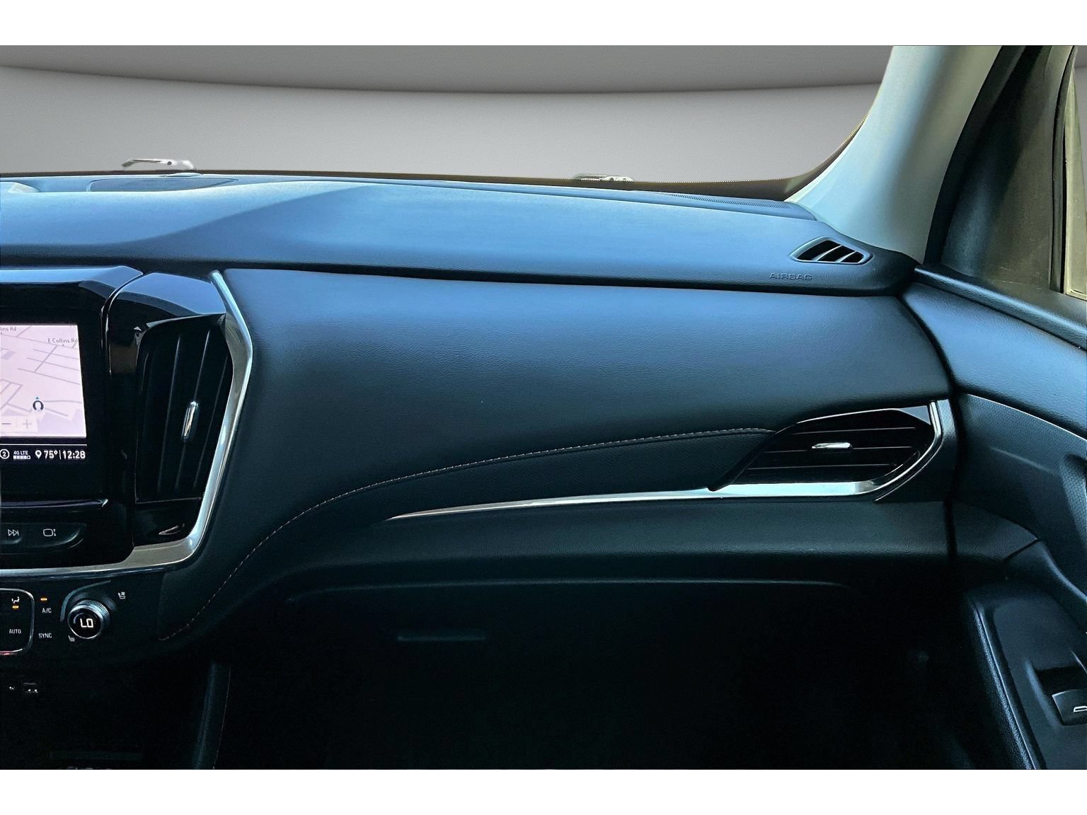 Used 2021 Chevrolet Traverse Premier AWD/4WD image 47