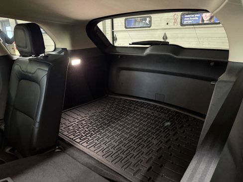 Used 2023 Lincoln Corsair AWD w/ Equipment Group 101A image 24