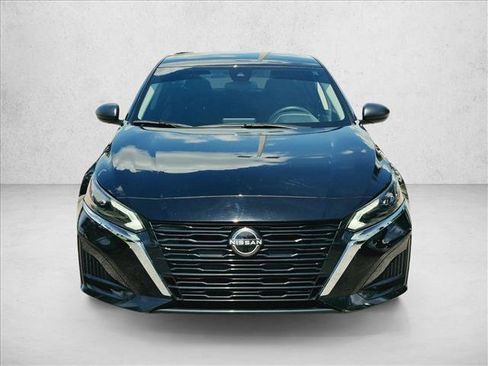 Used 2024 Nissan Altima 2.5 S FWD image 2