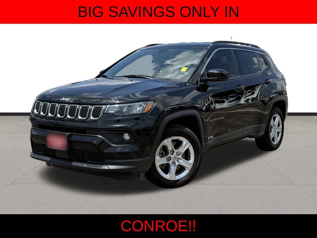 Used 2023 Jeep Compass Latitude AWD/4WD image 1