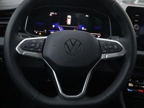 New 2026 Volkswagen Jetta SE image 8